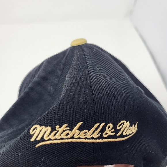 New Orleans Saints Football NFL Snapback Flat Hat Cap Mitchell & Ness - Picture 6 of 10